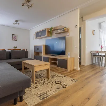 Apartamento - Parking Privado - Wifi - 2 Banos - 8 Person