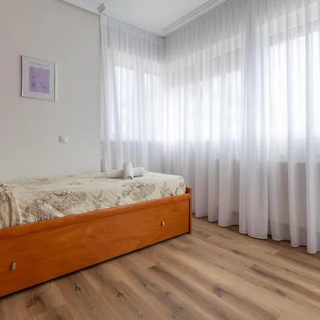 - Parking Privado - Wifi - 2 Banos - 8 Person Appartement *